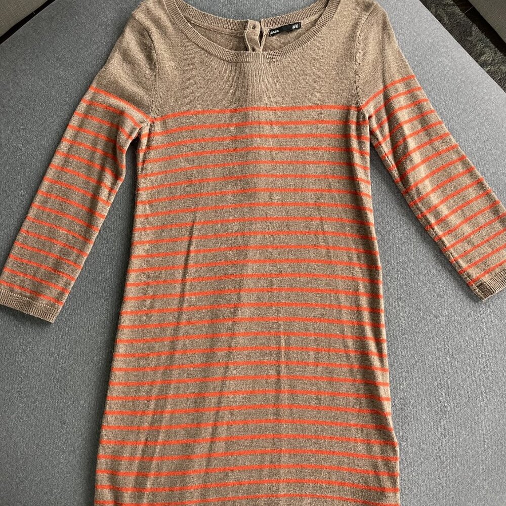 H&M Round Neck Sweater Dress | Beige/Orange | Small | Alpaca Knit